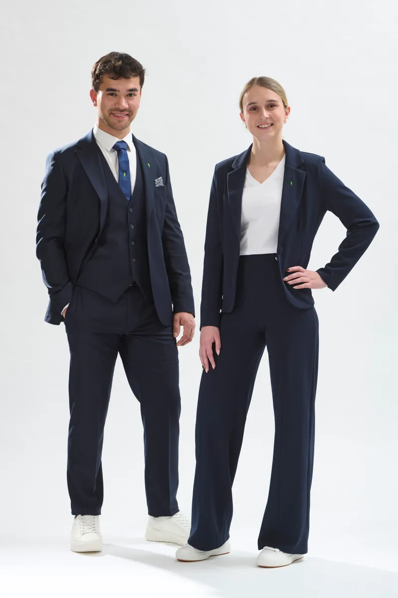Costume bleu marine, vue 2