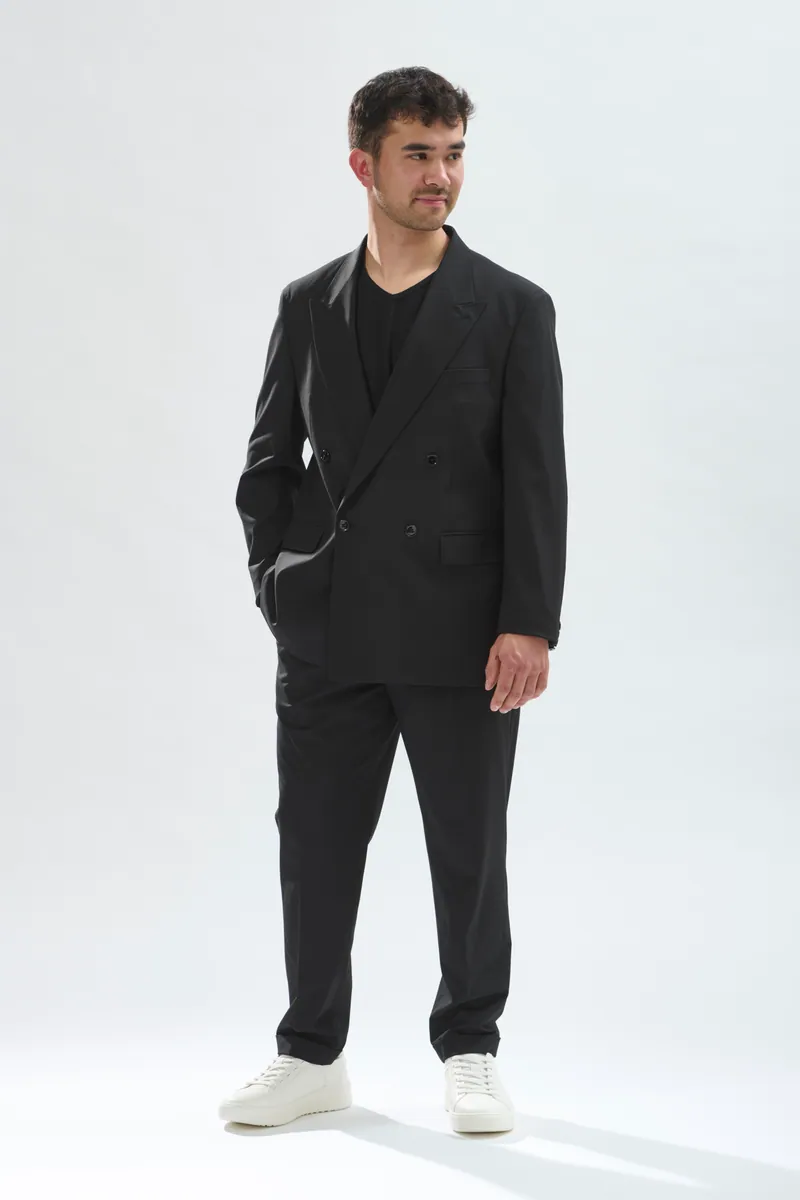 Costume croisé, vue 4